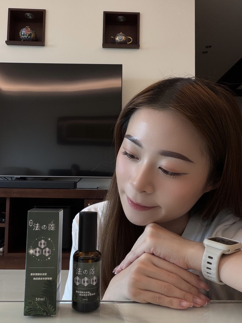 女人知己網紅大隊,口碑行銷,部落客行銷,雍大生技 神秘法的森 內外調理雙管齊下,頭皮保養,頭皮保養液,養髮液,頭皮保養產品,養髮液推薦,掉髮要吃什麼？,右旋糖酐,知母根萃取物,甘油,紅三葉草花萃取物,扁柏精油,落髮原因,掉髮要擦什麼